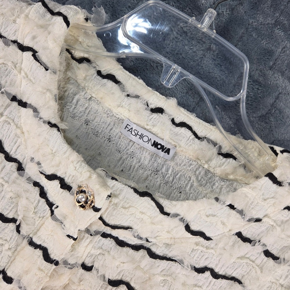 Fashion Nova Plus 1X Cream Black Striped Tulle Ruffle Button Up Crop Top YA4682N